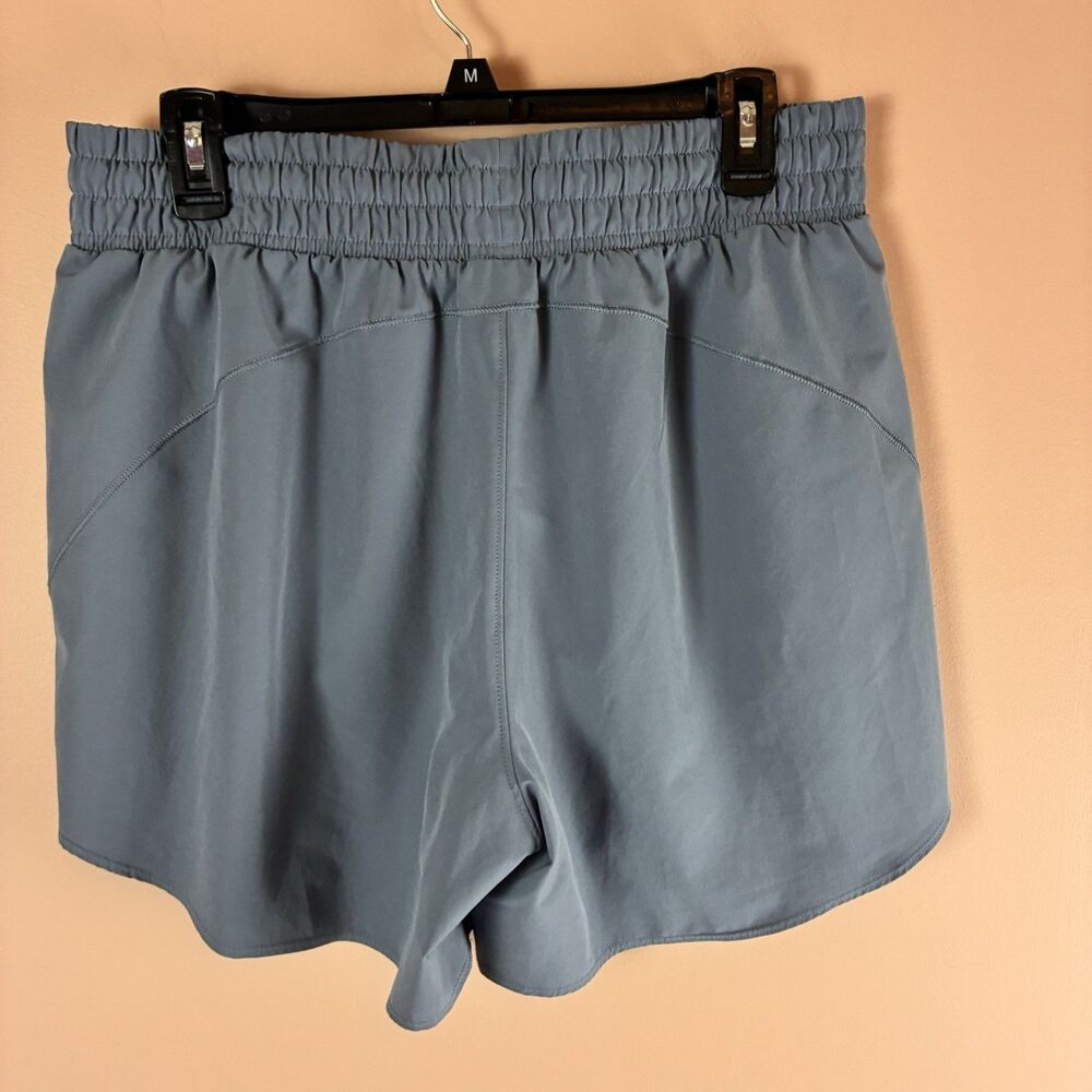 Under Armour  Women’s Athletic 5in Loose Lightweight Slate Blue Shorts Size L - Picture 3 of 5